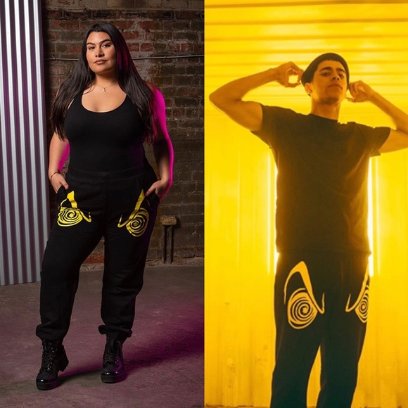 Disney X Hiedi Klum Cruella Glow in the Dark Eye Set Large Joggers Tee Shirt - Picture 3 of 7